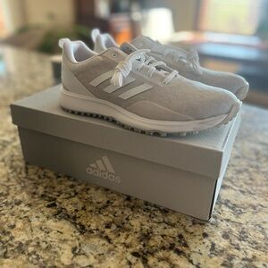 Women’s Adidas Gold Shoes. Brand new size 8.5. Does not come with box.